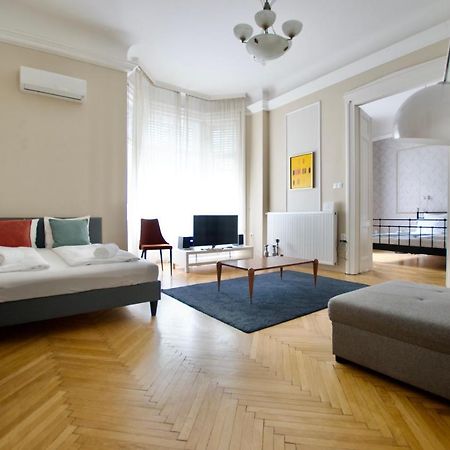 Standard Apartment By Hi5 - Kecskemeti Street Suite Budapest Exterior photo