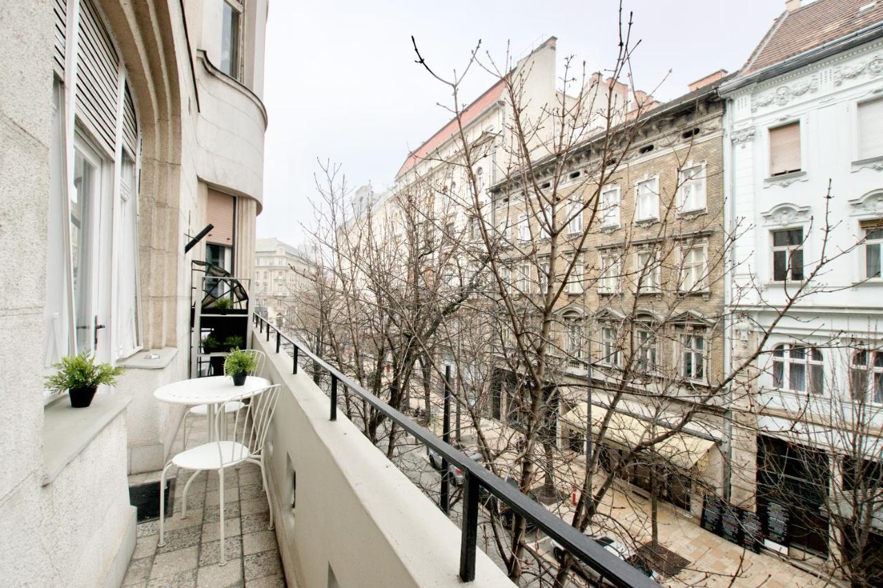 Standard Apartment By Hi5 - Kecskemeti Street Suite Budapest Exterior photo